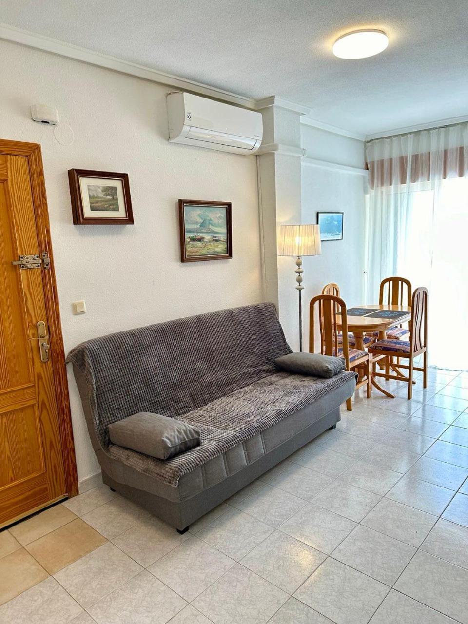 Apartamentos Avenida Diego Ramirez Torrevieja Eksteriør billede